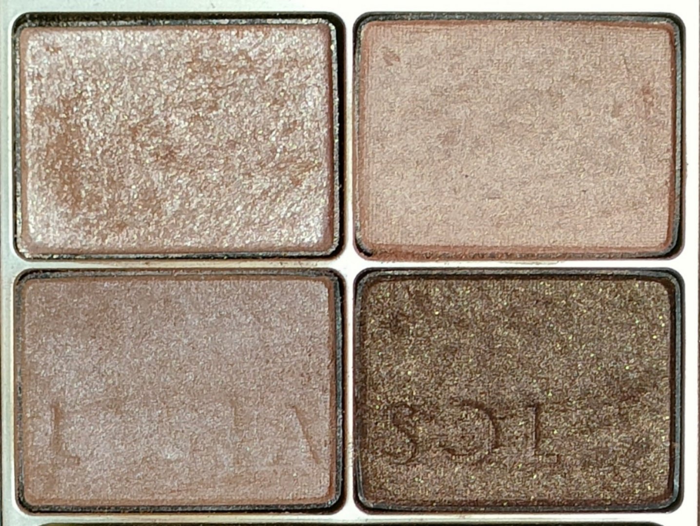 MILANIイルミネーティングフェイスパウダー/Milani Cosmetics/パウダーチークを使ったクチコミ（3枚目）