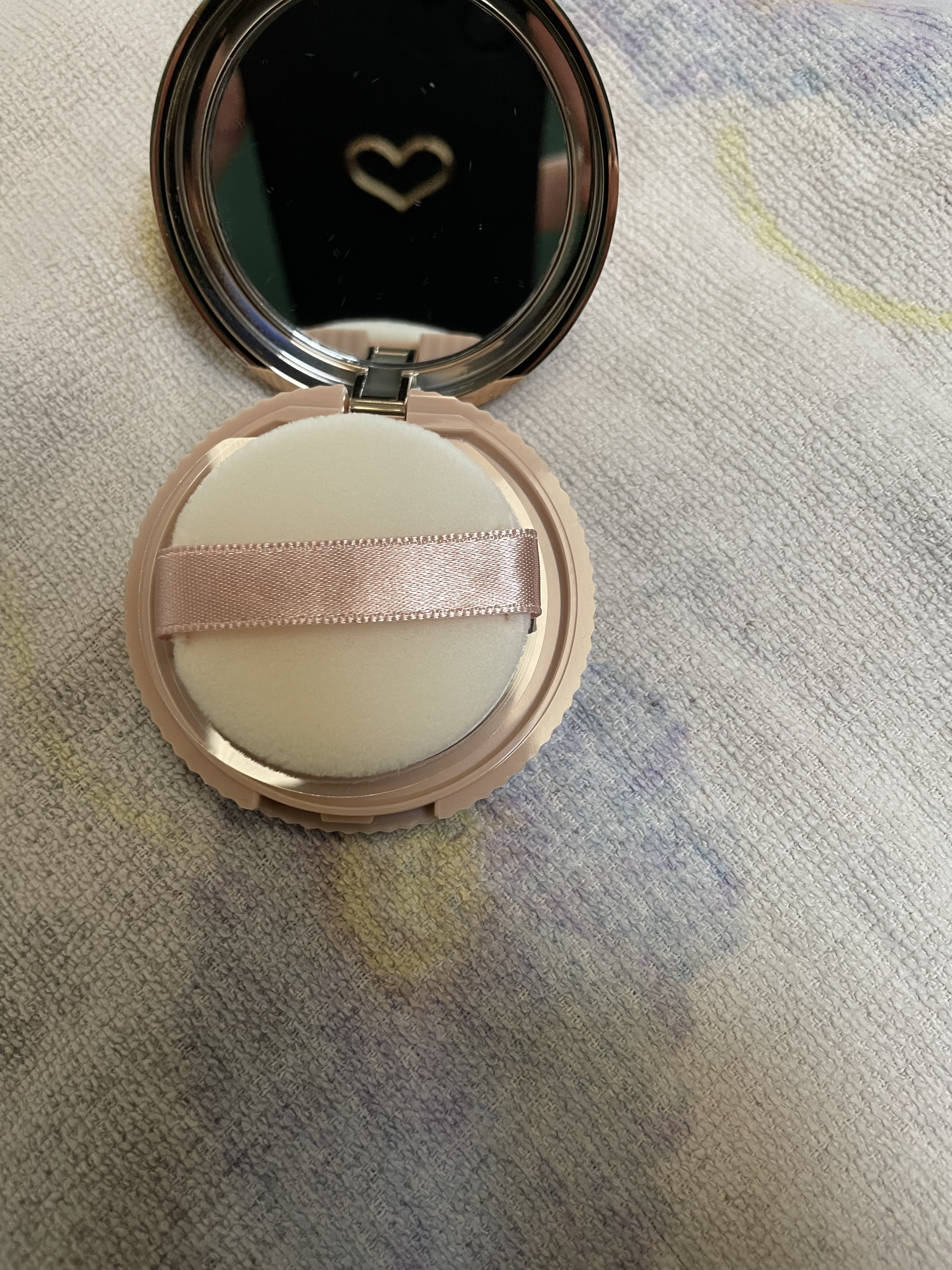 シークレットビューティーパウダー/キャンメイク/プレストパウダーを使ったクチコミ（3枚目）