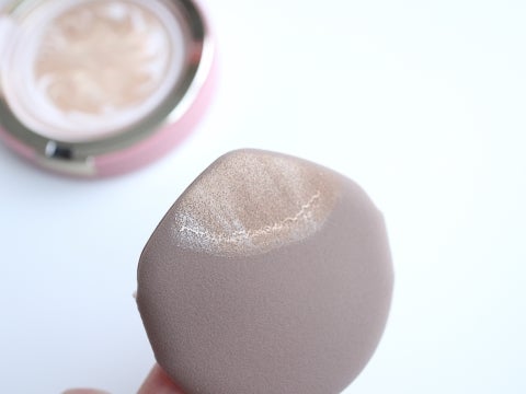 ヴェールヌーディ エッセンスパクトグロウ/AGE20’s/クリーム・エマルジョンファンデーションを使ったクチコミ(3枚目)