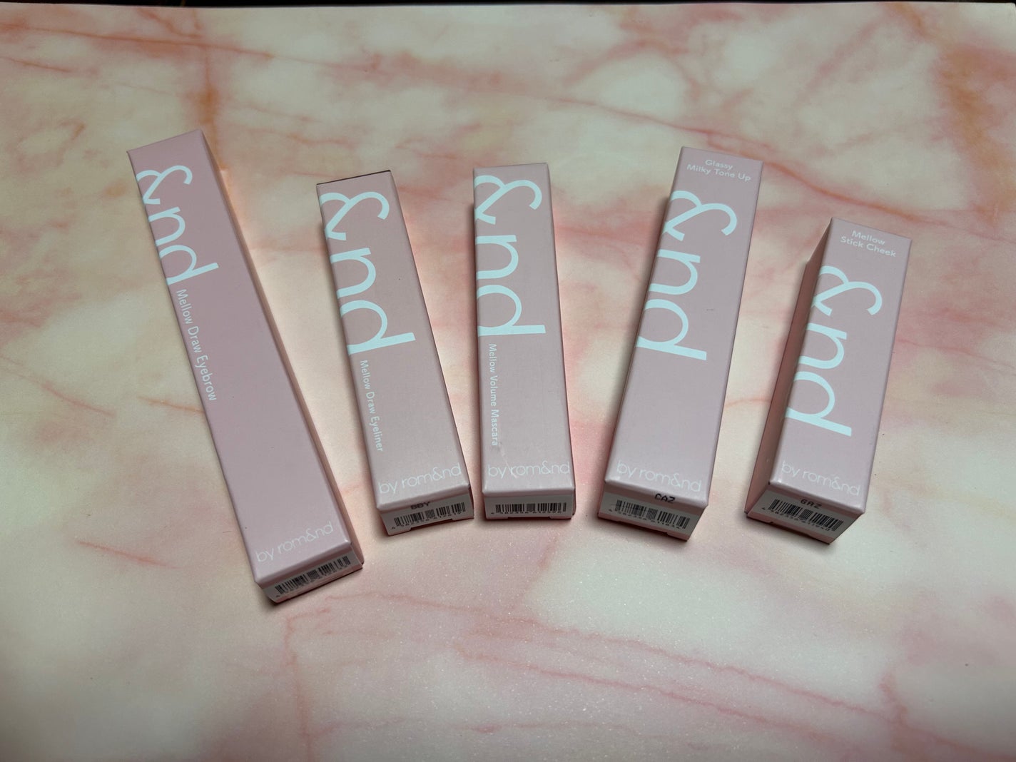 アンドバイロムアンド グラッシーボムティント/&nd by rom&nd/リップティントを使ったクチコミ(2枚目)