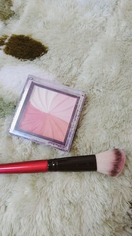 春姫 チークブラシ/DAISO/メイクブラシを使ったクチコミ(1枚目)