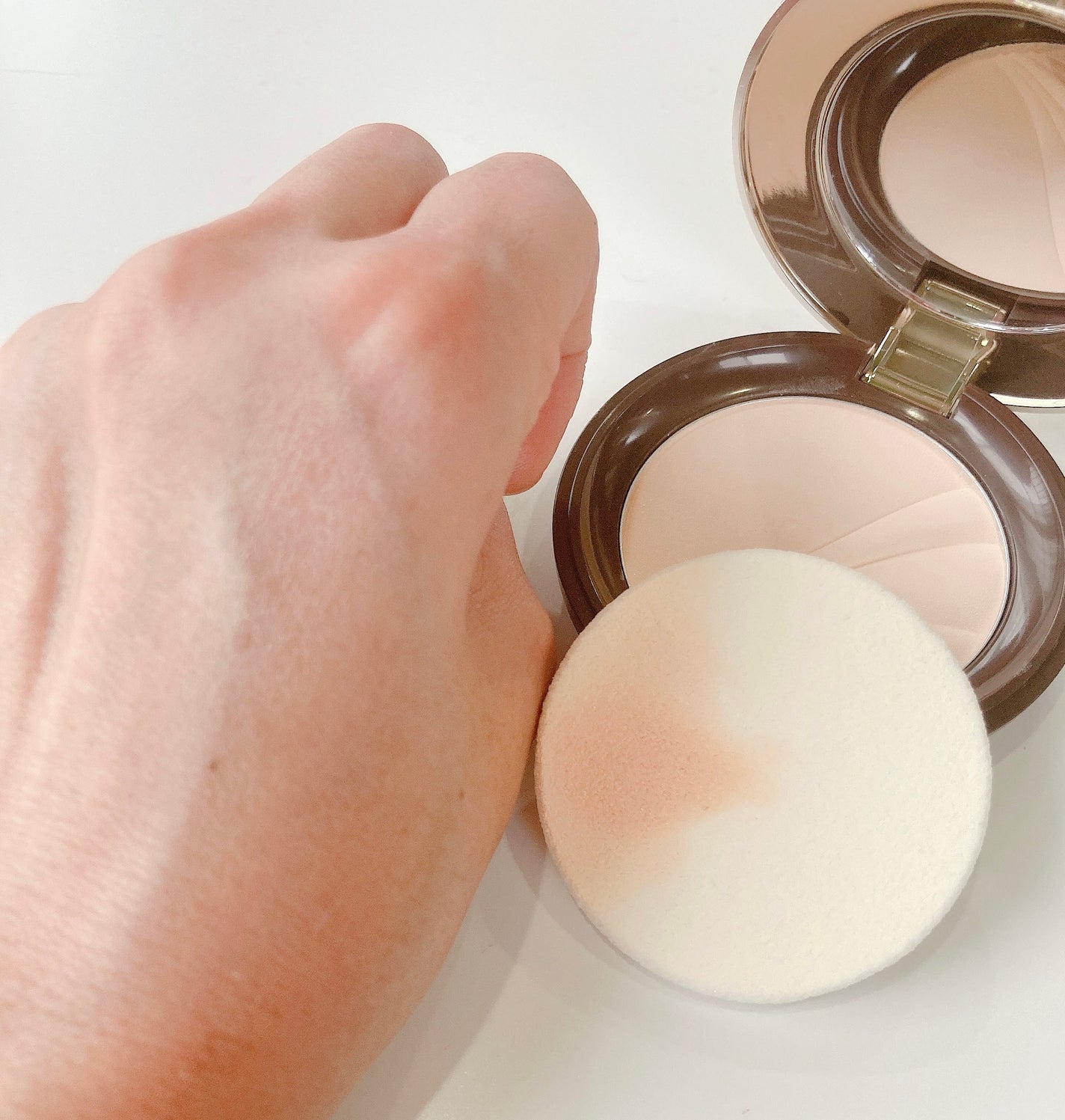 フェイスアップ プレストパウダー SPF23 / PA++/COVERMARK/プレストパウダーを使ったクチコミ(3枚目)