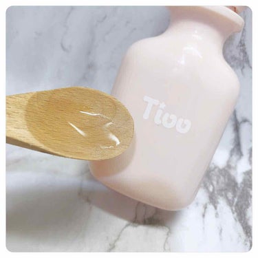 【NOIN Tioo ヘアオイル】

コロンとした可愛いボトルの
ヘアオイルTioo試してみました❤️

美容師さん監修のヘアオイル🥰

香りは華やかなフローラルとムスクのような良い香り💕
商品説明には