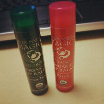 マジック オーガニックリップバーム/ドクターブロナー/リップバームを使ったクチコミ(1枚目)