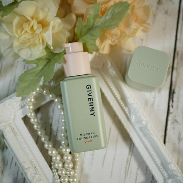 ジヴェルニー 密着カバーファンデーション 22NW ナチュラルベージュ/GIVERNY/リキッドファンデーションを使ったクチコミ（3枚目）