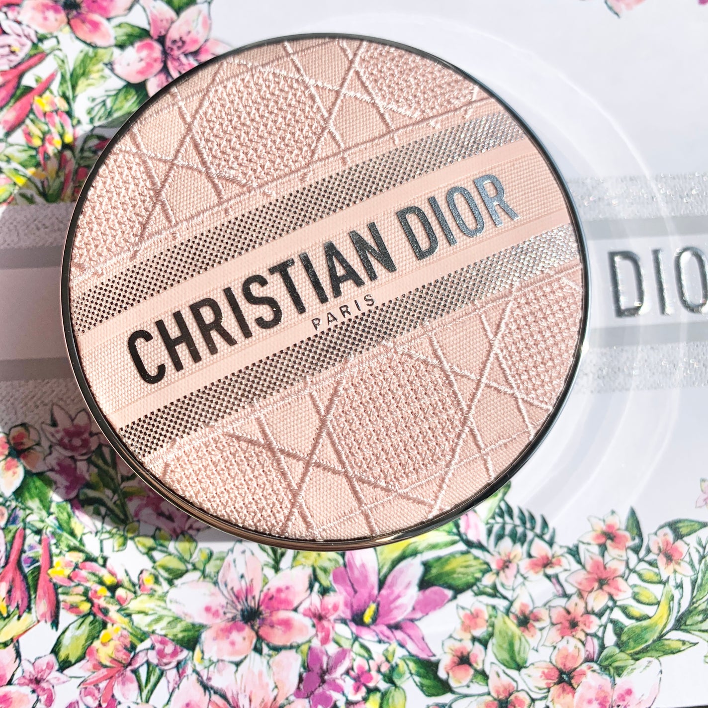 ディオールスキン フォーエヴァー クッション ケース(数量限定品)/Dior/その他化粧小物を使ったクチコミ(1枚目)