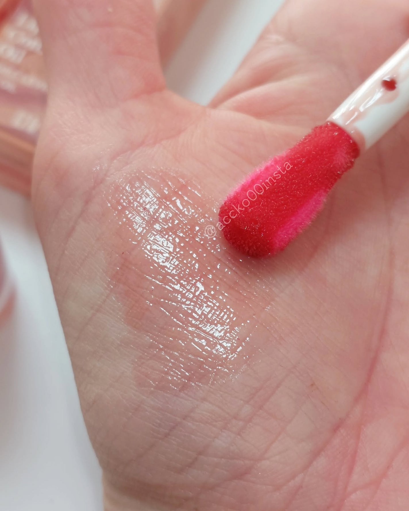 リップコンフォートオイル/CLARINS/リップグロスを使ったクチコミ(2枚目)