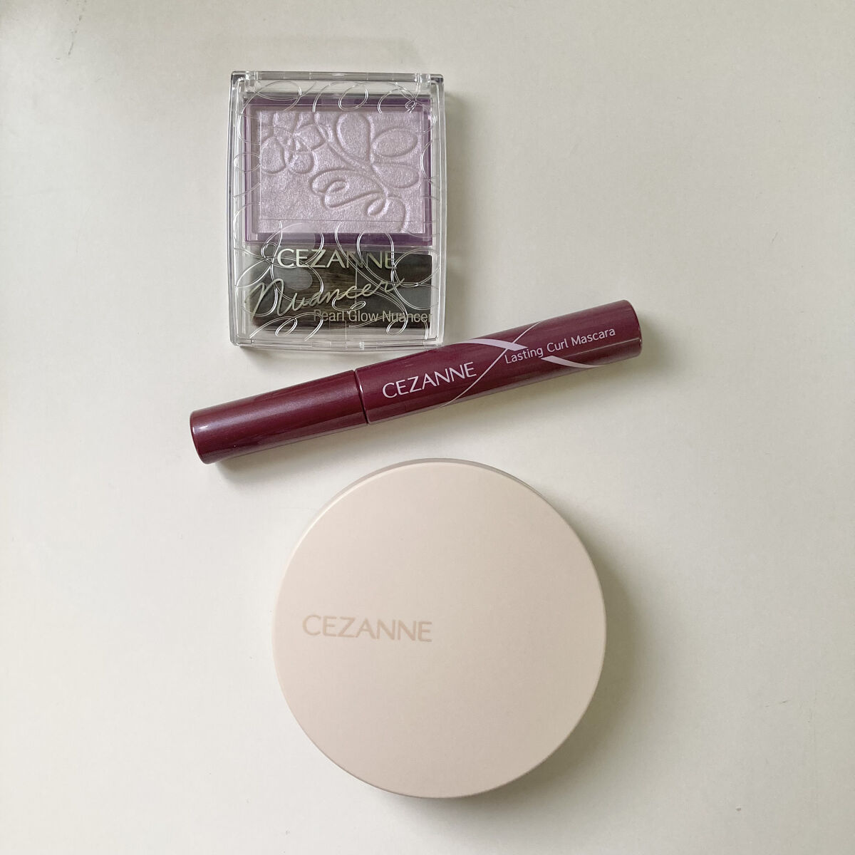 パールグロウニュアンサー/CEZANNE/パウダーハイライトを使ったクチコミ（2枚目）