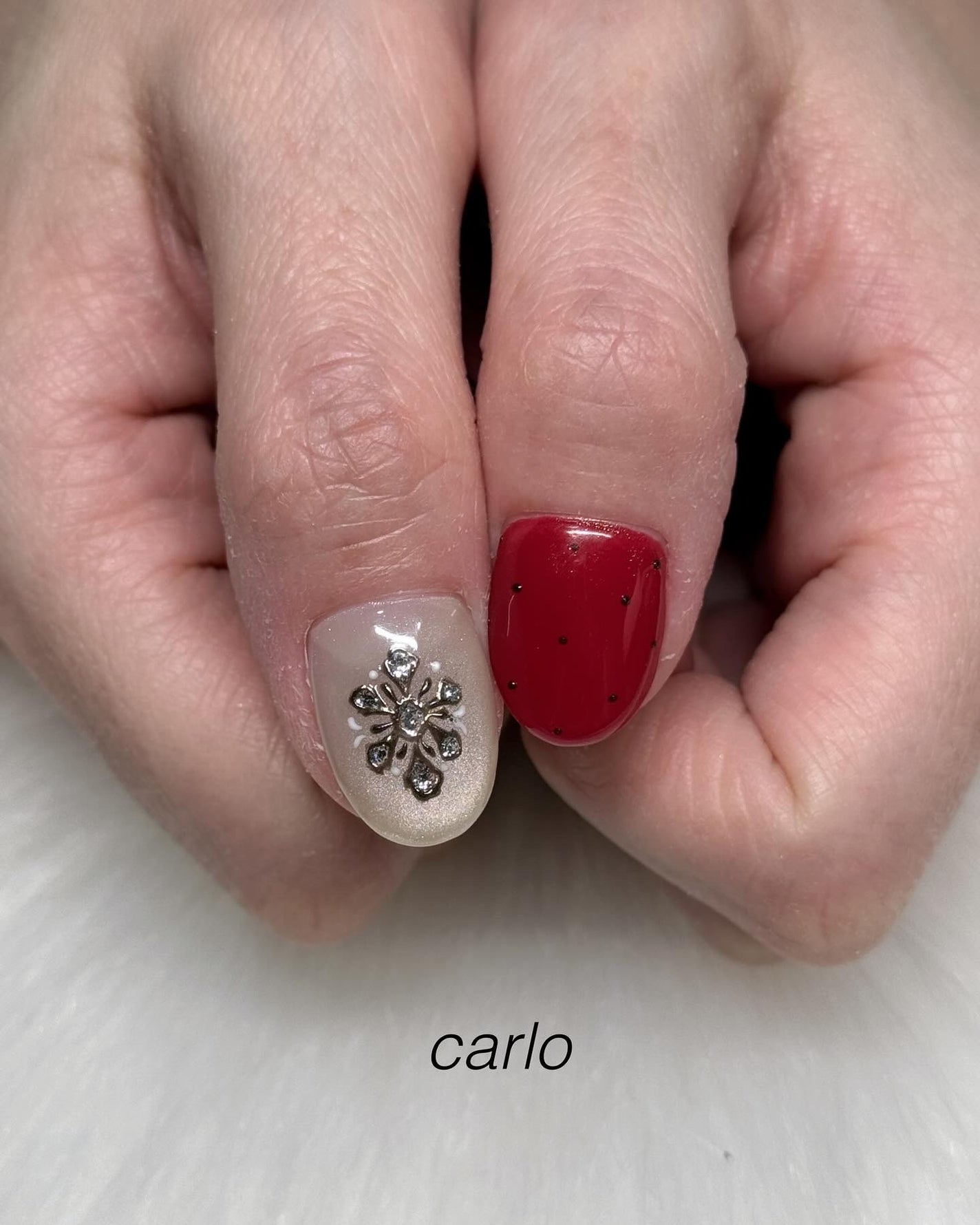 YUKA on LIPS 「【☾4本art】所沢市ネイルサロン|Carlo.🎄merryC..」(1枚目)