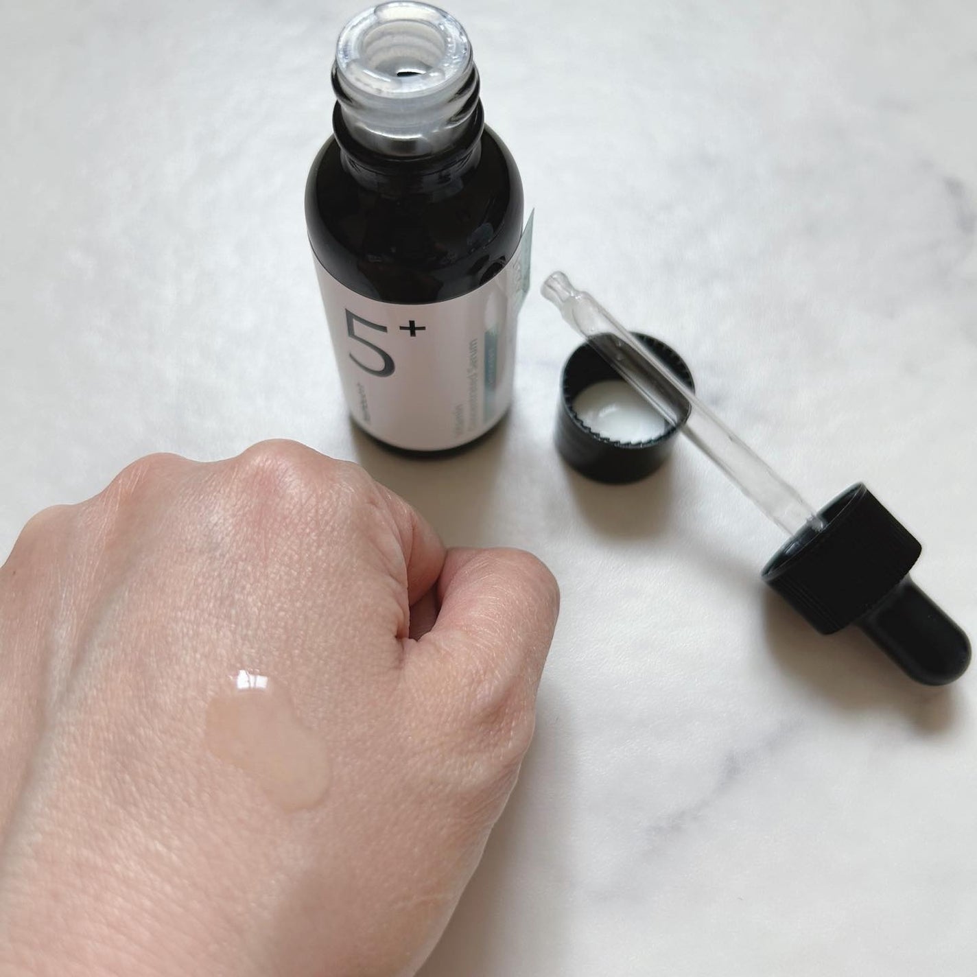 5番 白玉グルタチオンC美容液/numbuzin/美容液を使ったクチコミ(2枚目)