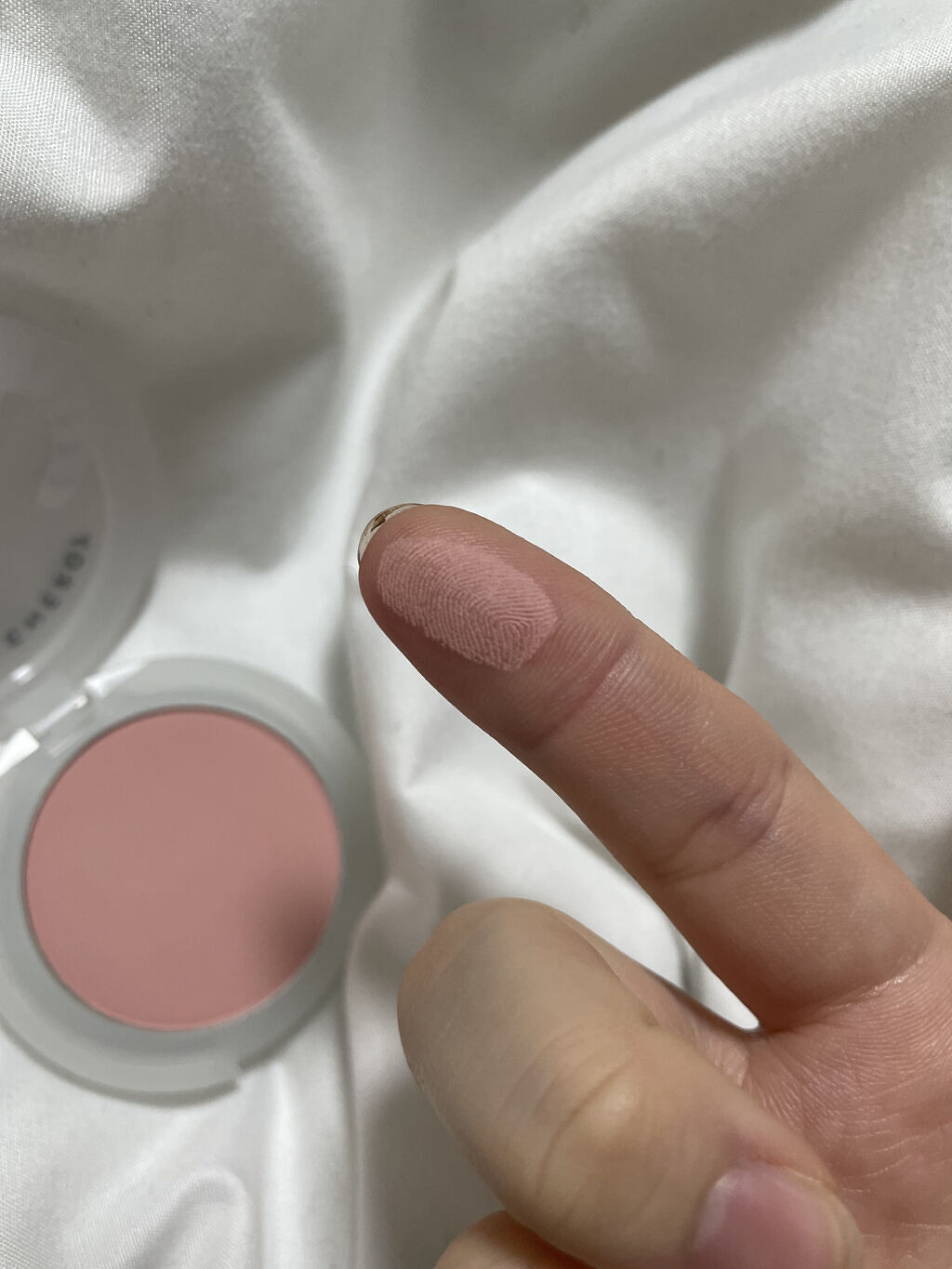 ムジークタイガーデューイーチーク /ETUDE/パウダーチークを使ったクチコミ（3枚目）