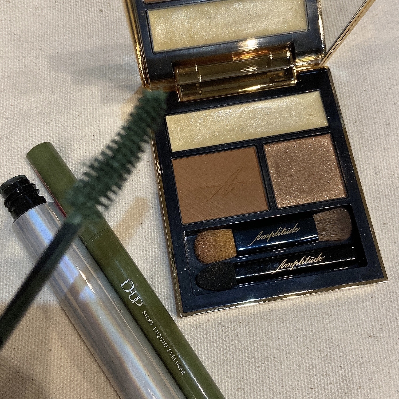 コンスピキュアス アイズ/Amplitude/アイシャドウパレットを使ったクチコミ（1枚目）
