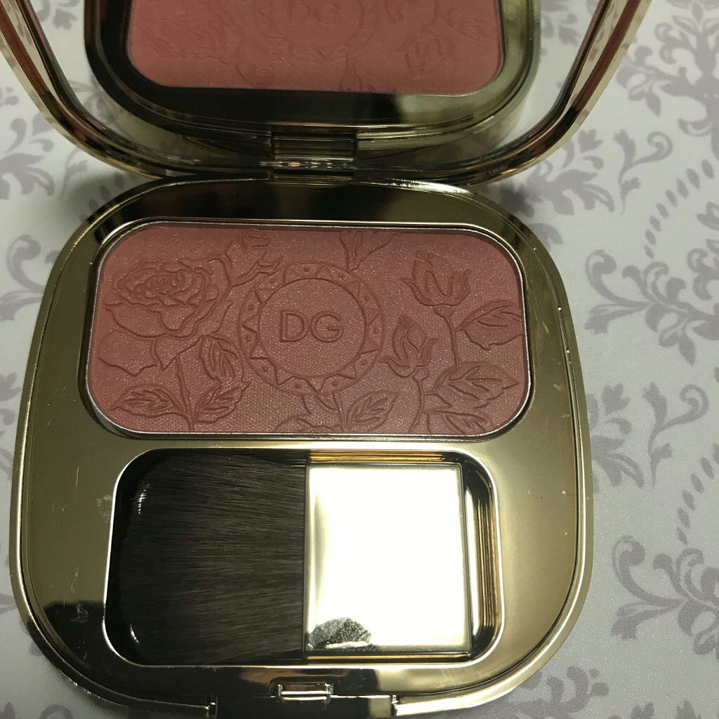 ブラッシュオブローズ ルミナスチークカラー/DOLCE&GABBANA BEAUTY/パウダーチークを使ったクチコミ(2枚目)