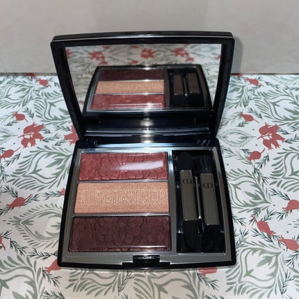 トリオ ブリック パレット<ピュア グロウ>/Dior/アイシャドウパレットを使ったクチコミ(1枚目)