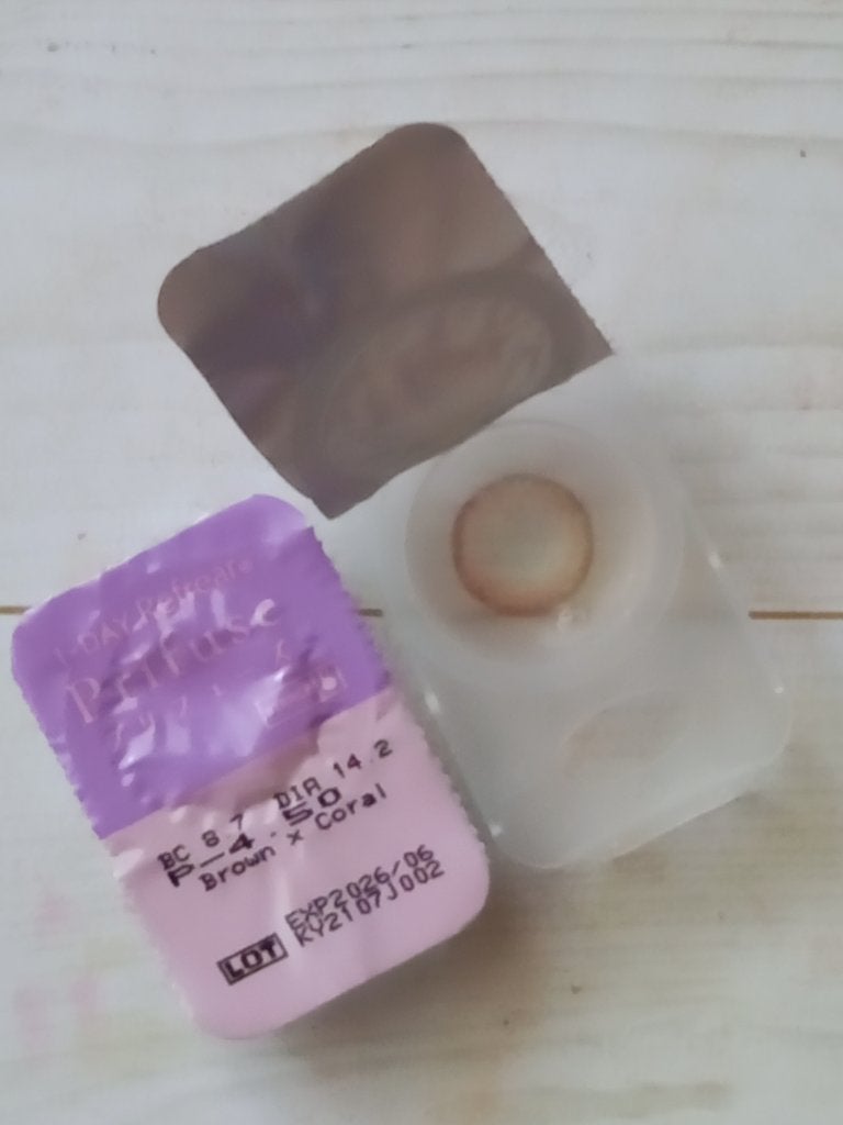 ワンデーリフレア プリフューズ ブラウン×コーラル