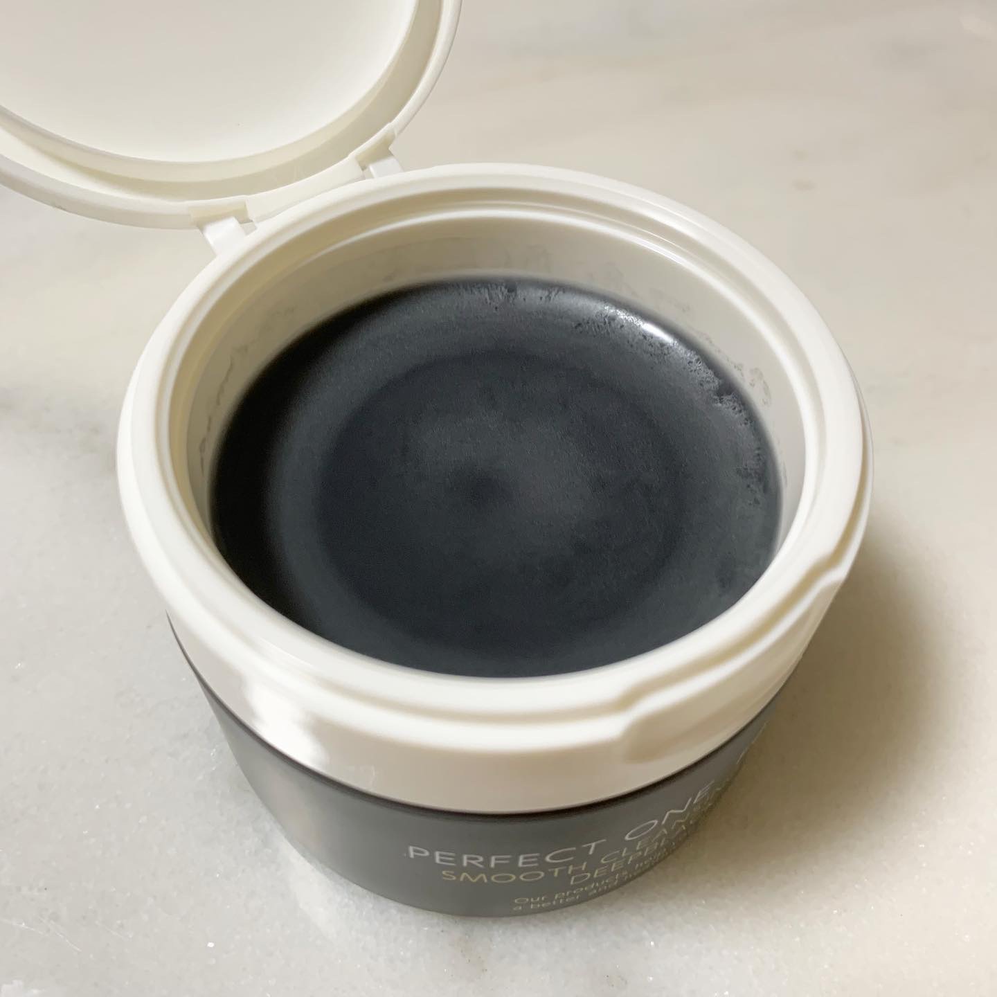 パーフェクトワンフォーカス スムースクレンジングバーム ディープブラック/PERFECT ONE  FOCUS/クレンジングバームを使ったクチコミ（2枚目）