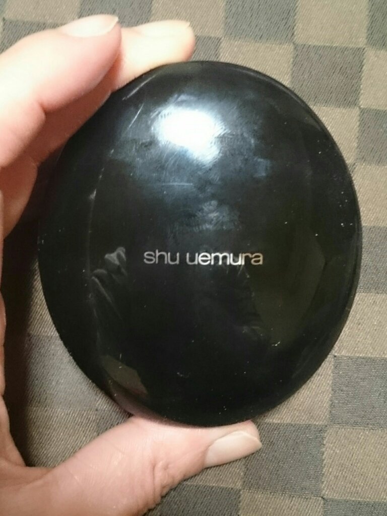 ザ・ライトバルブ UV コンパクト ファンデーション 574/shu uemura/パウダーファンデーションを使ったクチコミ（2枚目）