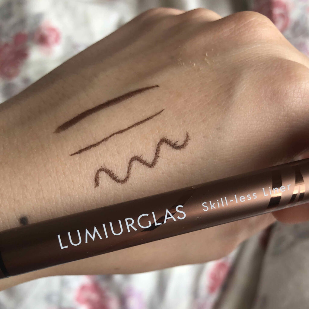 スキルレスライナー/LUMIURGLAS/リキッドアイライナーを使ったクチコミ（3枚目）