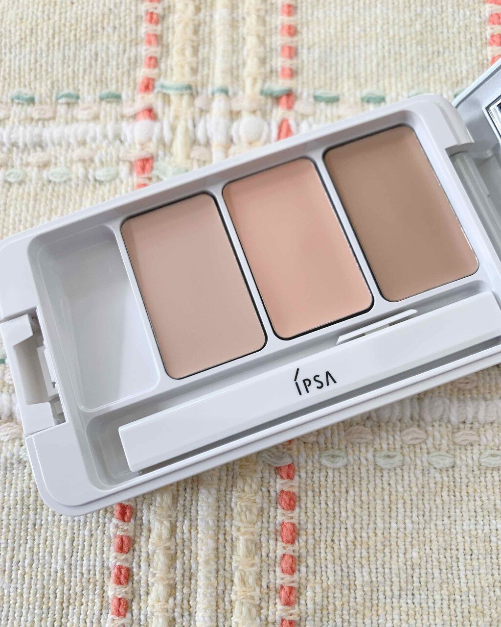 クリエイティブコンシーラーe/IPSA/パレットコンシーラーを使ったクチコミ(2枚目)