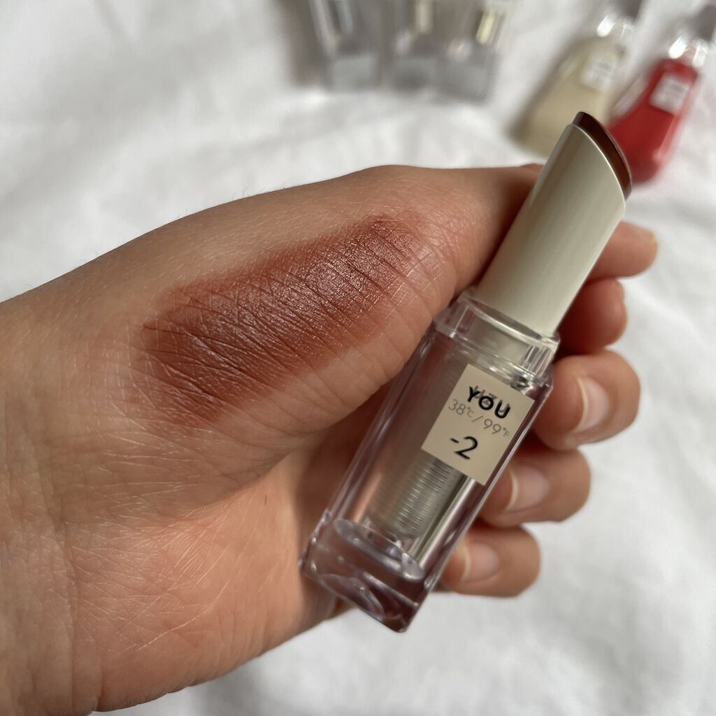 38℃/99℉ LIPSTICK  ＜YOU＞/UZU BY FLOWFUSHI/口紅を使ったクチコミ（2枚目）