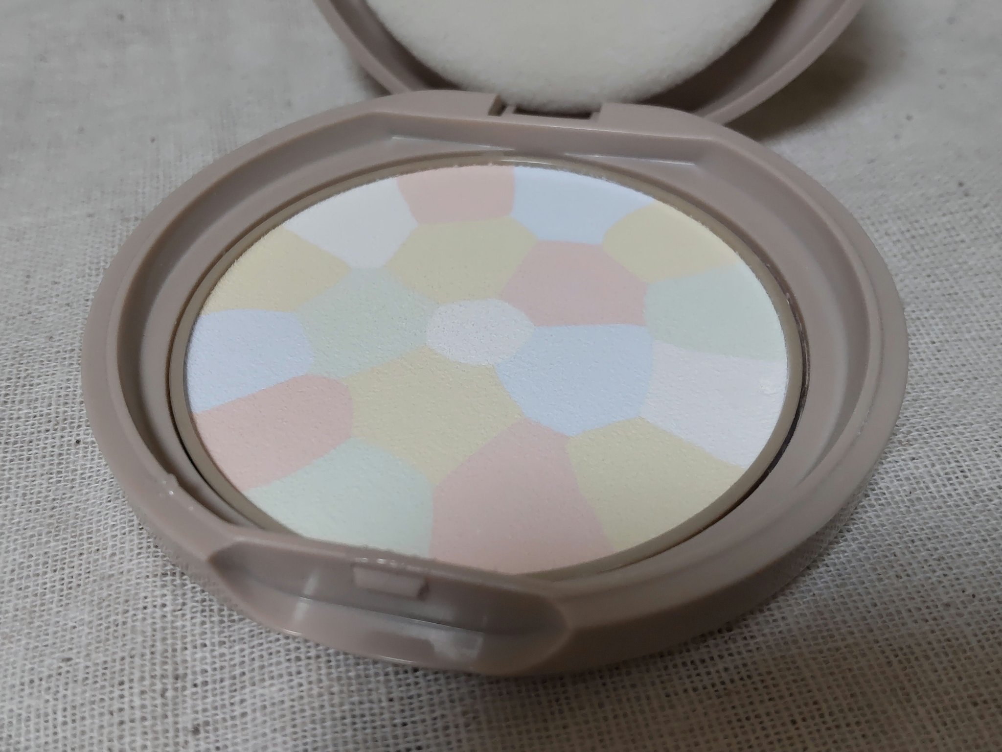 マシュマロフィニッシュパウダー　～Abloom～ 03 プルメリアリース/キャンメイク/プレストパウダーを使ったクチコミ（2枚目）