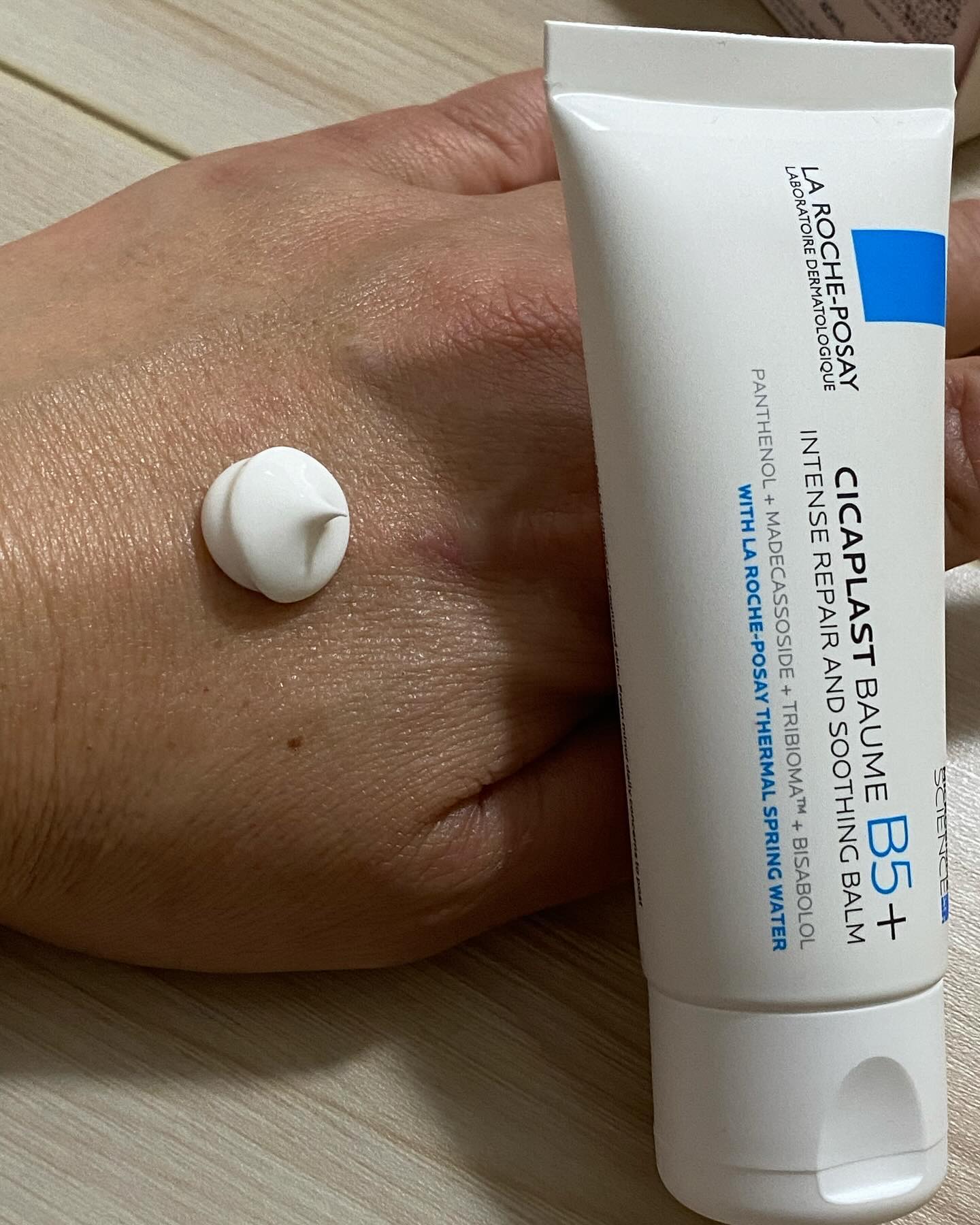 シカプラスト リペアクリーム B5+	/ラ ロッシュ ポゼ/フェイスクリームを使ったクチコミ（2枚目）