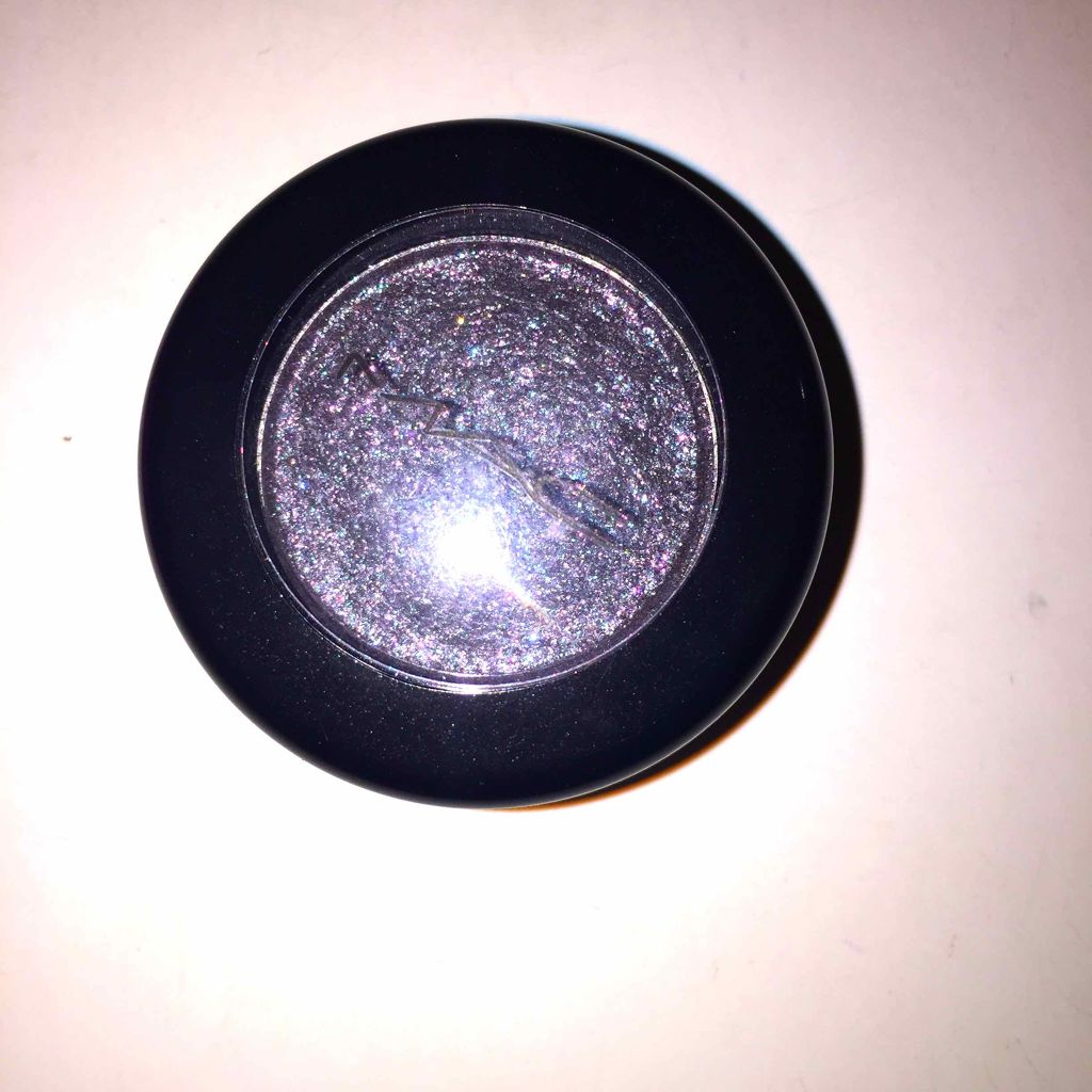 ダズルシャドウ/M・A・C/単色アイシャドウを使ったクチコミ（1枚目）