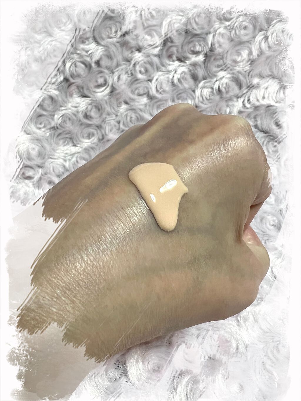 ライトフル Ｃ＋ティンティッド プライマーSPF45(PA++++)/M・A・C/化粧下地を使ったクチコミ（2枚目）