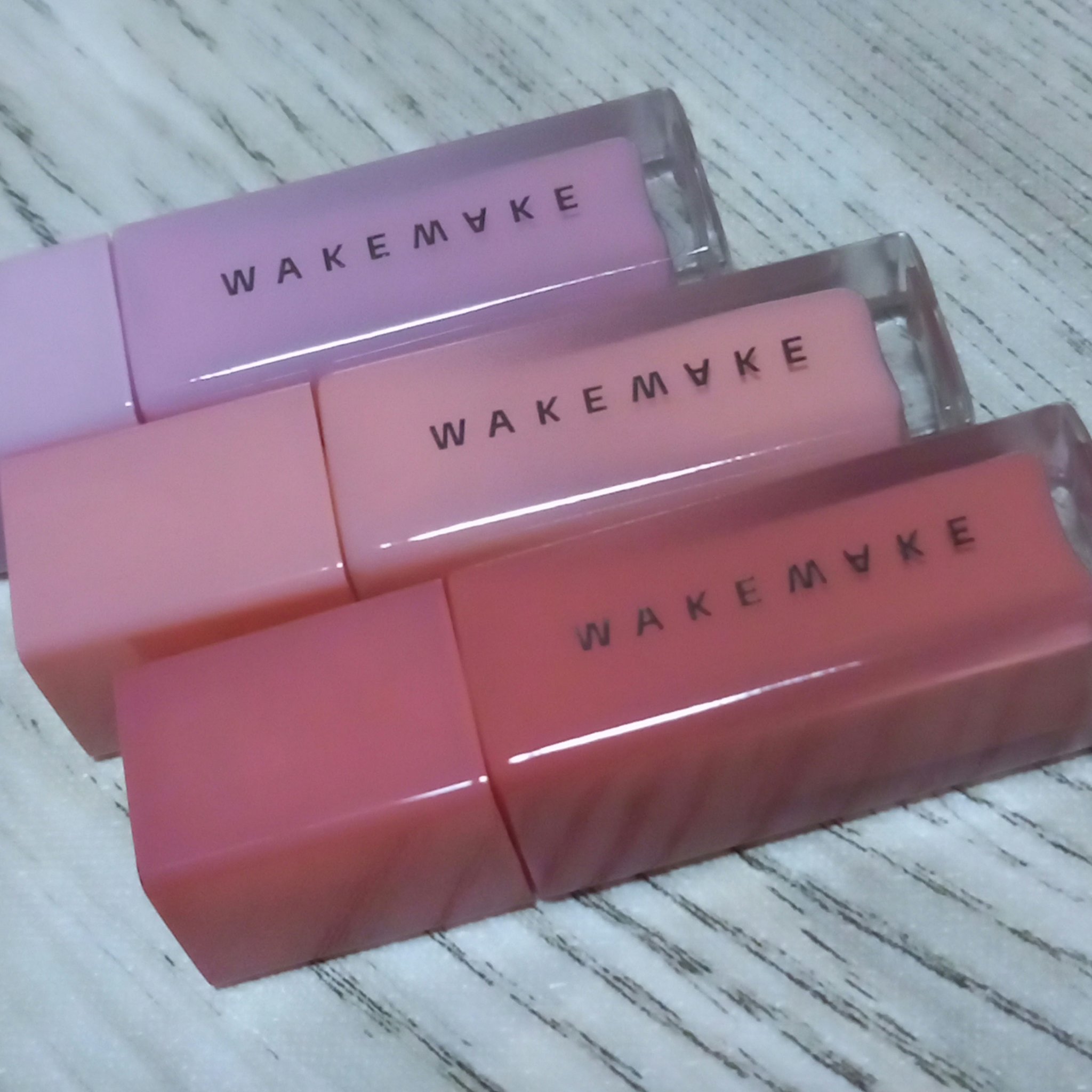 シアーグロウリキッドブラッシャー/wakemake/リキッドチークを使ったクチコミ（1枚目）