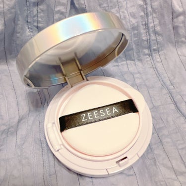 ZEESEA ZEESEA 素肌感 水光肌クッションファンデーションのクチコミ「ZEESEAのクッションファンデーションは、本当に粉っぽさを感じさせない素晴らしいアイテムです.....」（2枚目）