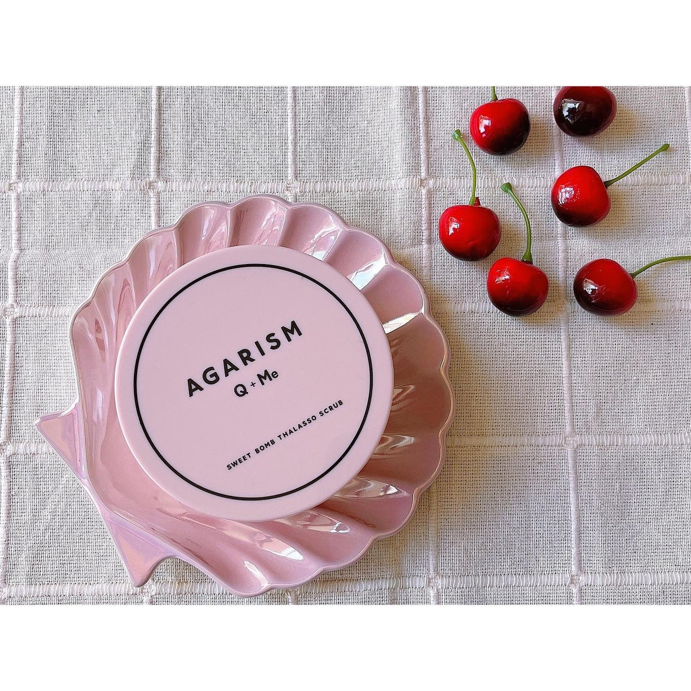 Q+Me スウィート ボム タラソ スクラブ/AGARISM/バスト・ヒップケアを使ったクチコミ(1枚目)