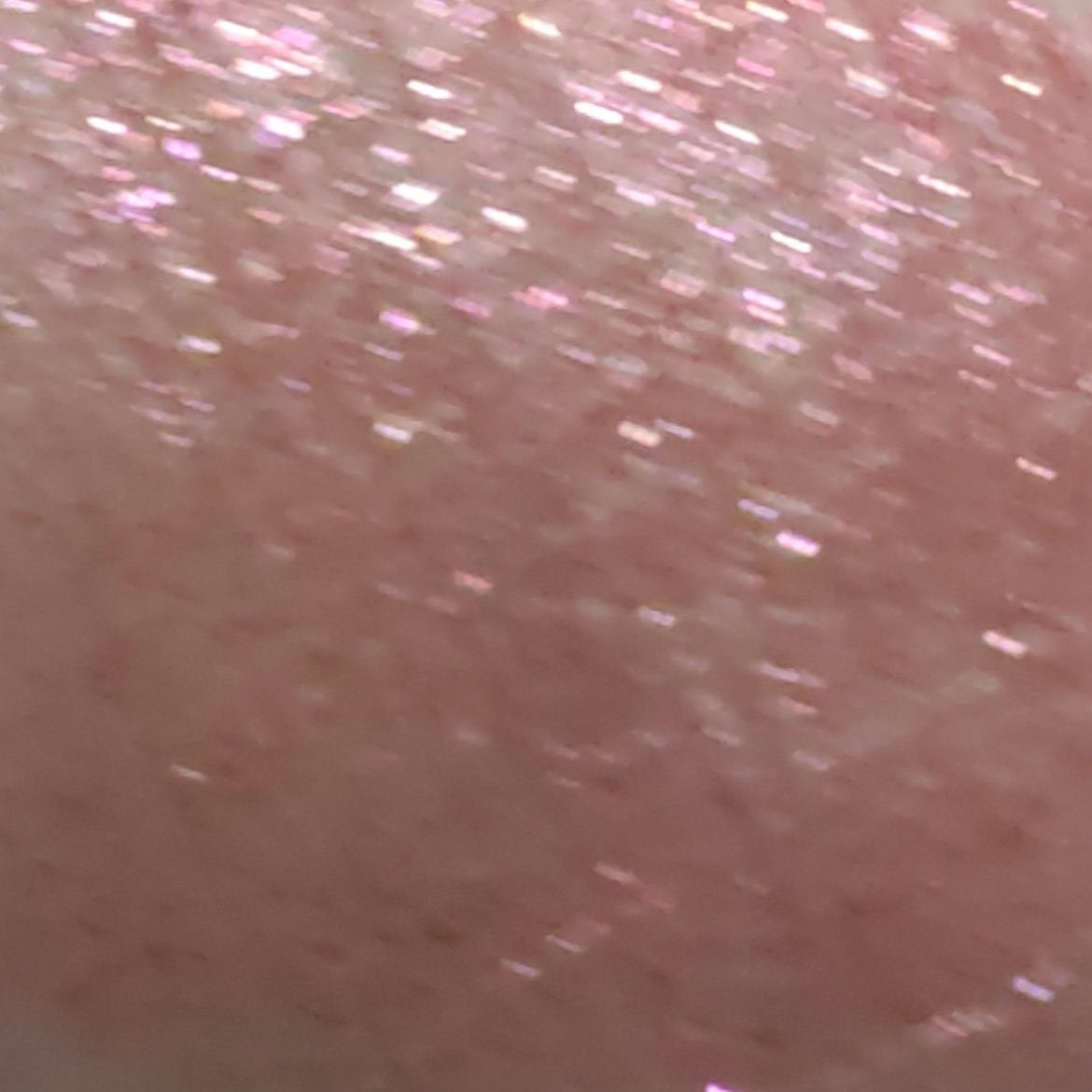 ルージュ ディオール フォーエヴァー リキッド シークイン(クリスマス コレクション 2024 限定品)/Dior/口紅・グロス・リップライナー・リップケアを使ったクチコミ(4枚目)