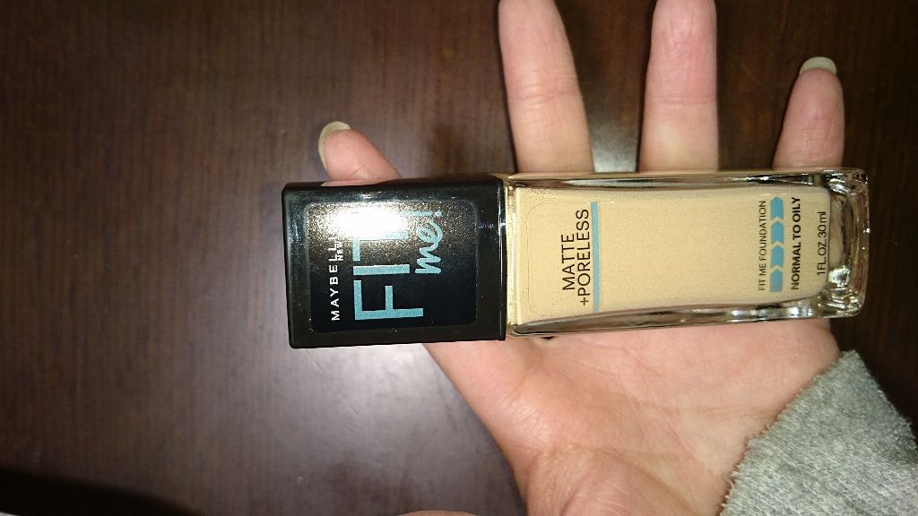 フィットミーリキッドファンデーション/MAYBELLINE NEW YORK/リキッドファンデーションを使ったクチコミ(1枚目)