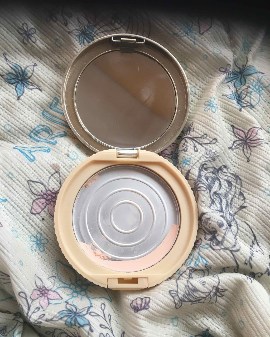 【旧品】マシュマロフィニッシュパウダー/キャンメイク/プレストパウダーを使ったクチコミ（2枚目）