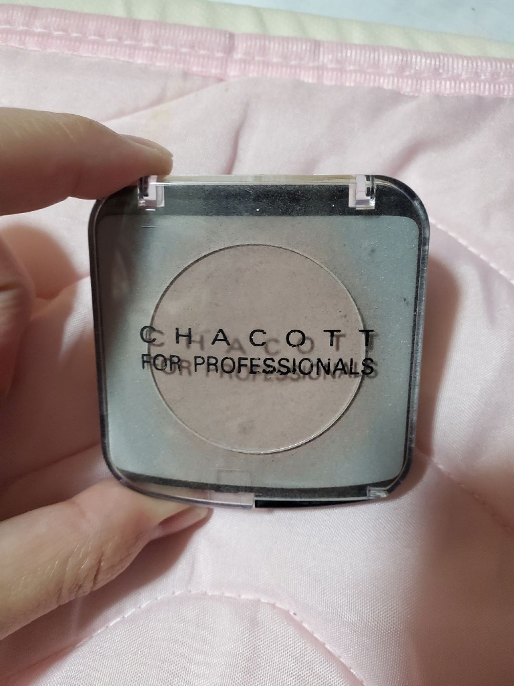 メイクアップカラーバリエーション/チャコット・コスメティクス/単色アイシャドウを使ったクチコミ(1枚目)