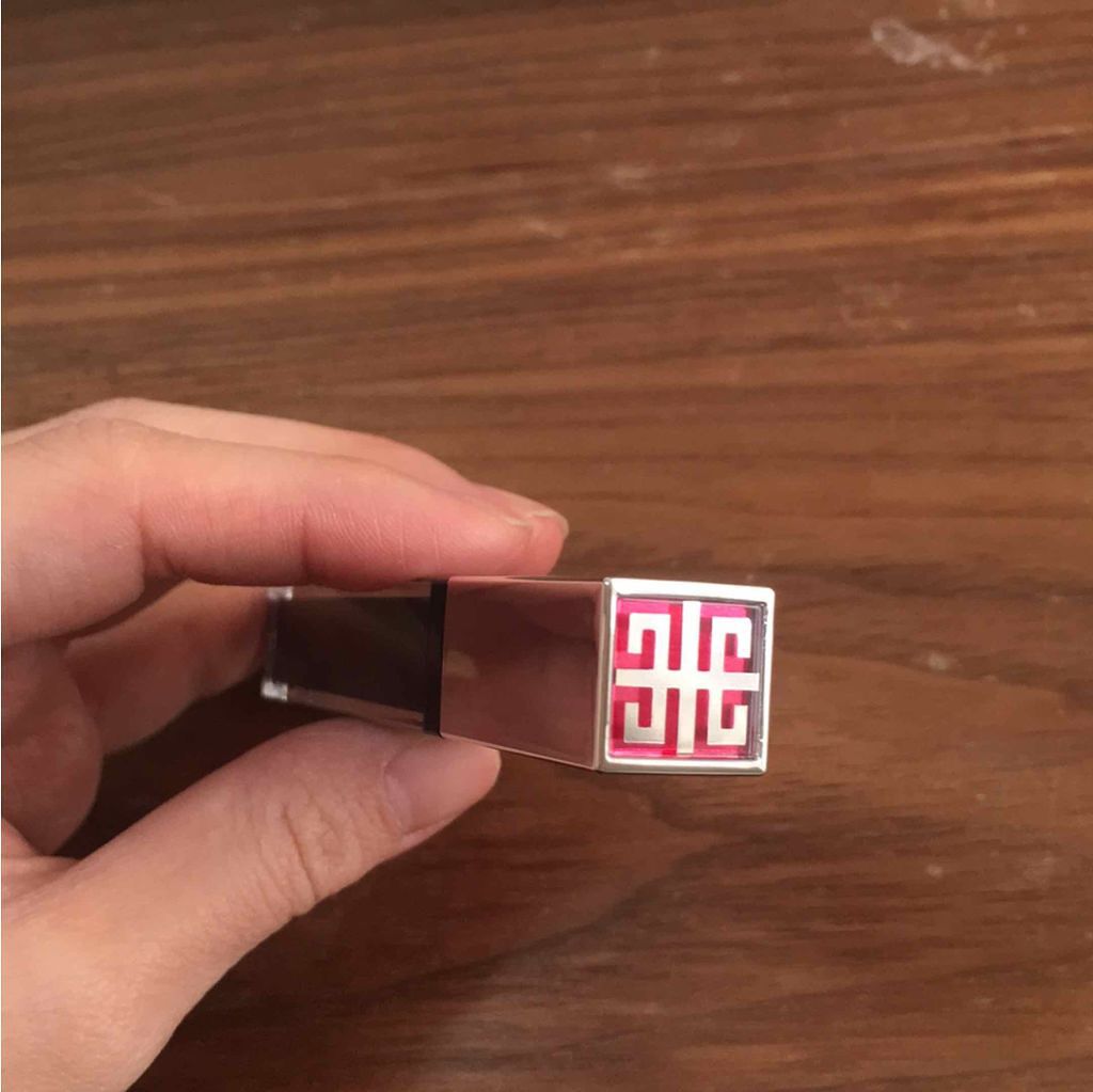 グロス・レヴェラトゥール/GIVENCHY/リップグロスを使ったクチコミ(1枚目)