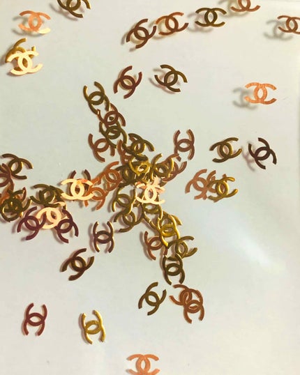 ひろろん on LIPS 「ネイルデコパーツ(CHANELロゴ)60個500円。こちらの商..」(1枚目)