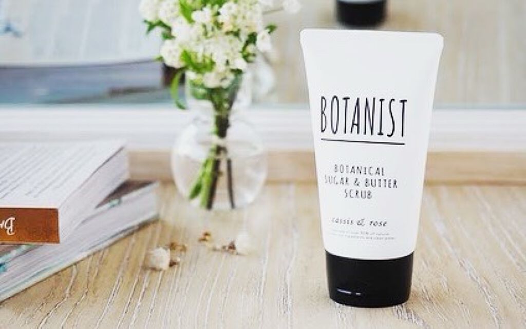 ボタニカルシュガー＆バタースクラブ（カシス＆ローズ）/BOTANIST/ボディスクラブを使ったクチコミ（3枚目）