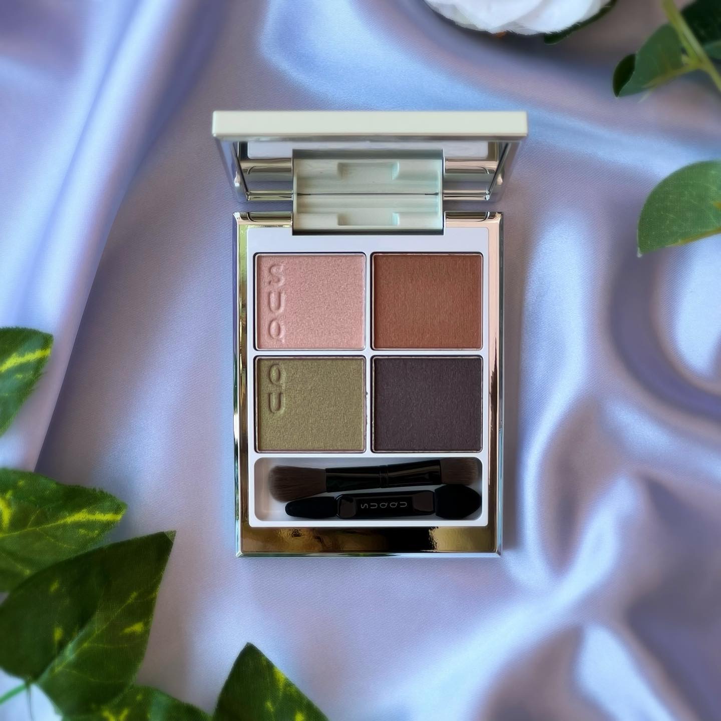 シグニチャー カラー アイズ 125 光舞 -HIKARIMAI　/SUQQU/アイシャドウパレットを使ったクチコミ（1枚目）