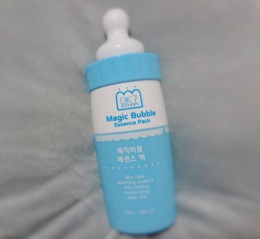 🕊️BK7 マジックバブルエッセンスパック BLUE

韓国コスメです！

パックしてそのまま洗い流さなくていいコスメ。

塗ると瞬く間にアワアワ😌
数分放置すると泡が落ち着いてきます。落ち着いたら優し