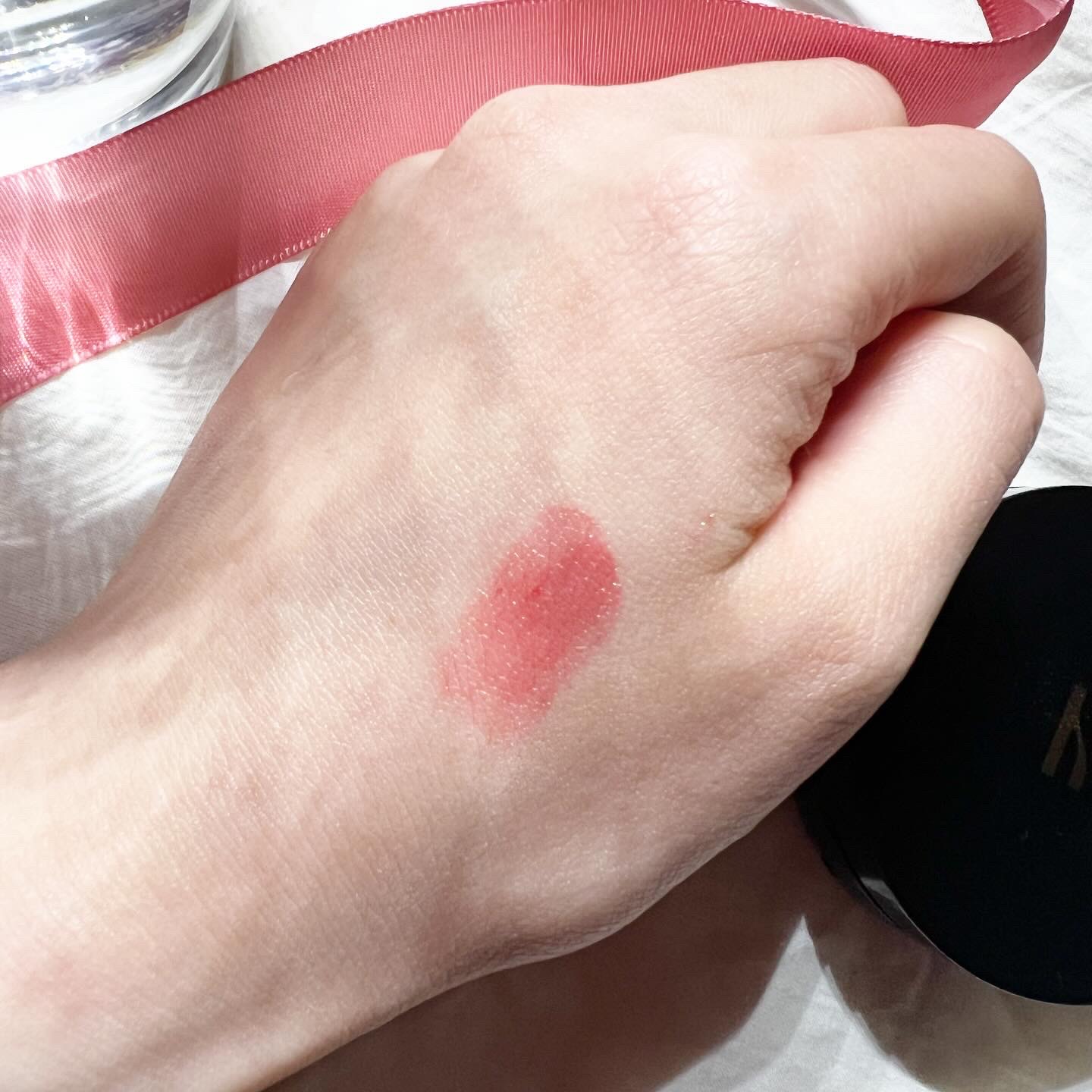 センシュアル ヌードバーム 356 TEMPTING RED/HERA/リップバームを使ったクチコミ（3枚目）