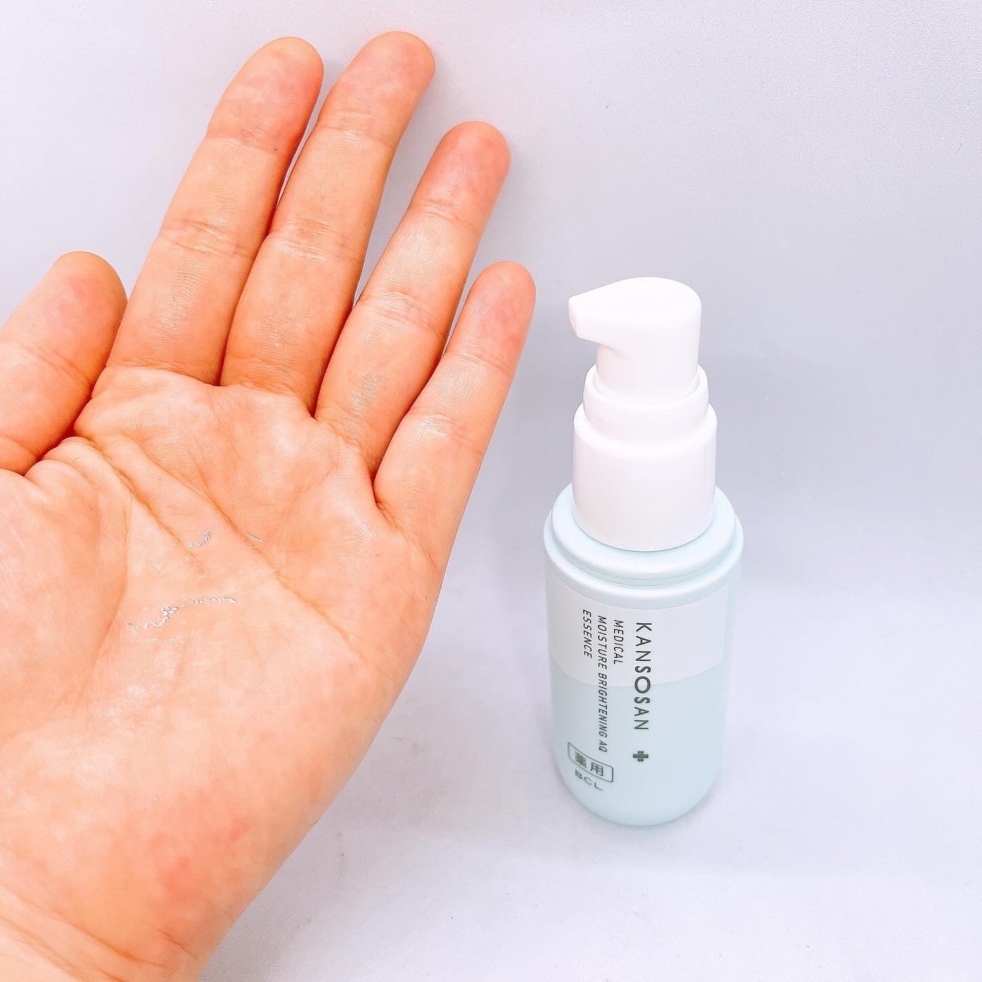 乾燥さん 薬用水分力ブライトニングエッセンス【医薬部外品】/乾燥さん/美容液を使ったクチコミ(3枚目)