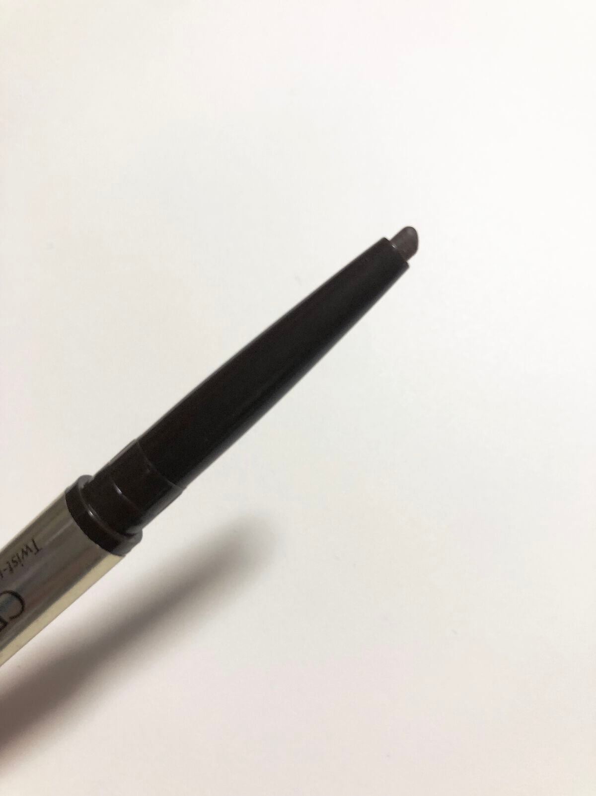 ゆあ on LIPS 「セザンヌのアイブロウは芯が柔らかく先端が三角になっているので自..」(2枚目)