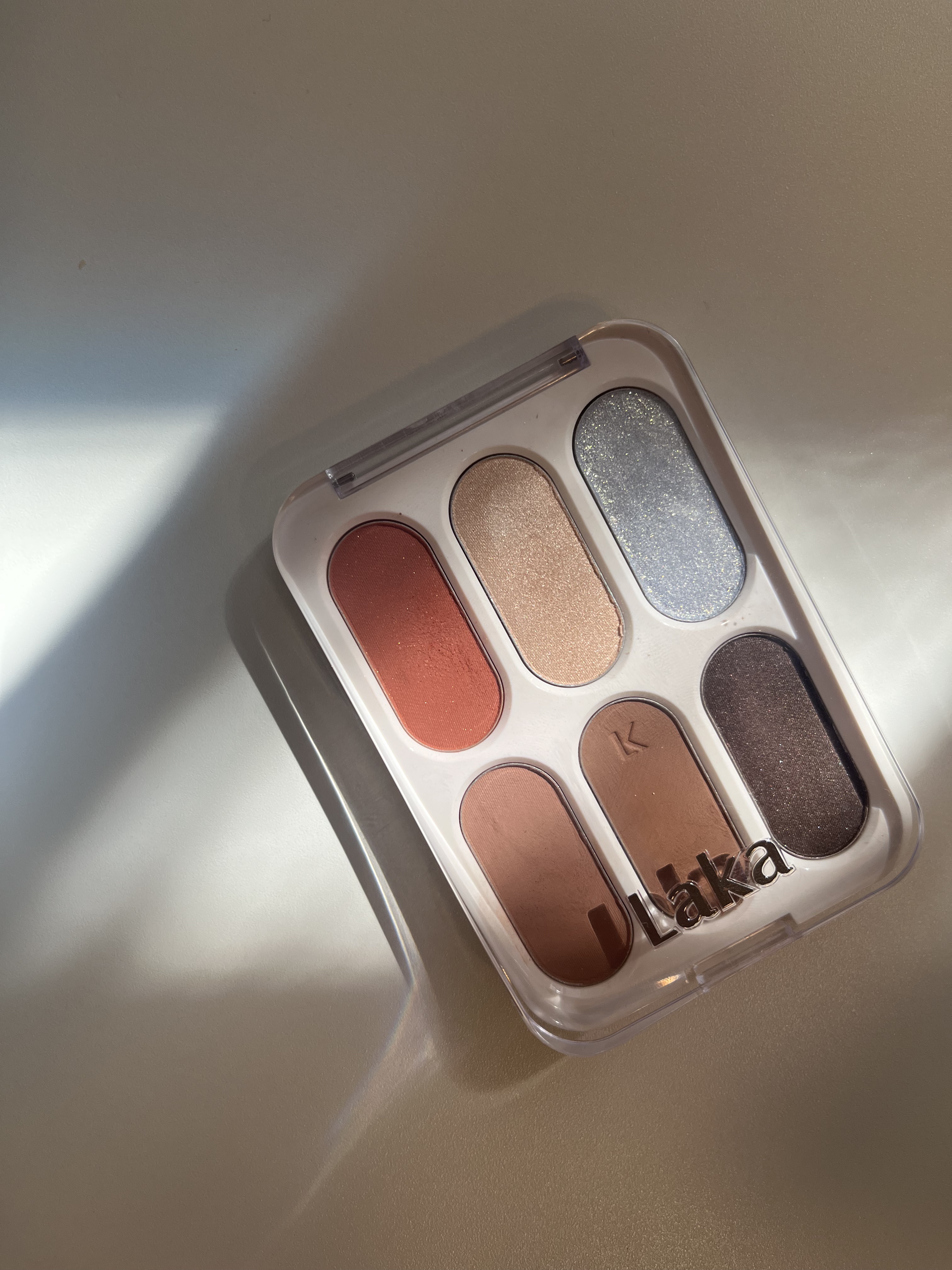 スージングヴィーガンリップオイル/Laka/リップオイルを使ったクチコミ（2枚目）