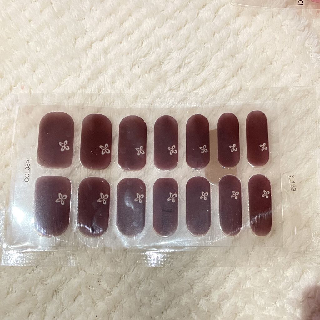 ネイルシール/Qoo10/ネイルシールを使ったクチコミ（1枚目）