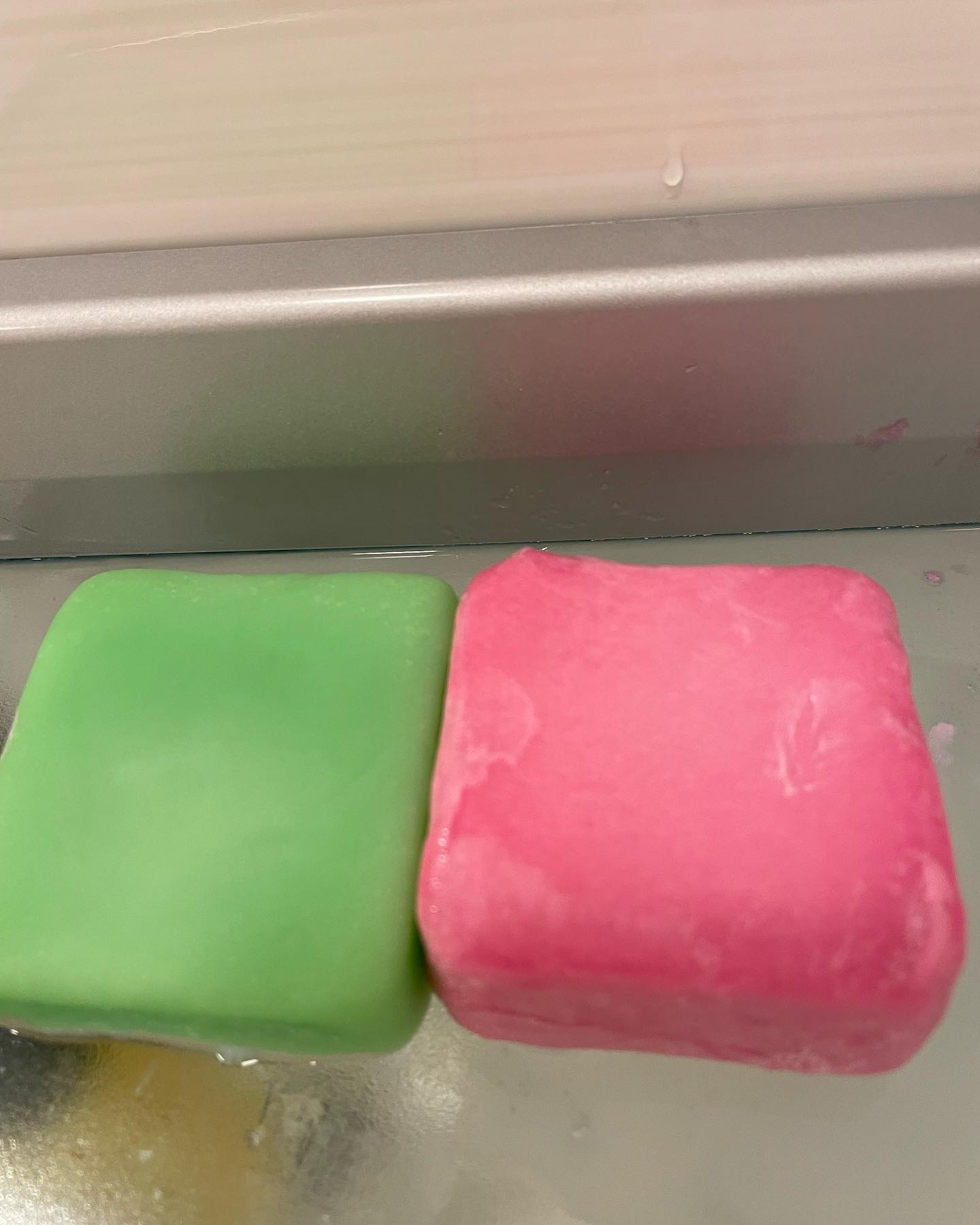 ヘアケアセット ピンカリシャス＆ガーディアン/Ethique/市販シャンプーを使ったクチコミ（3枚目）