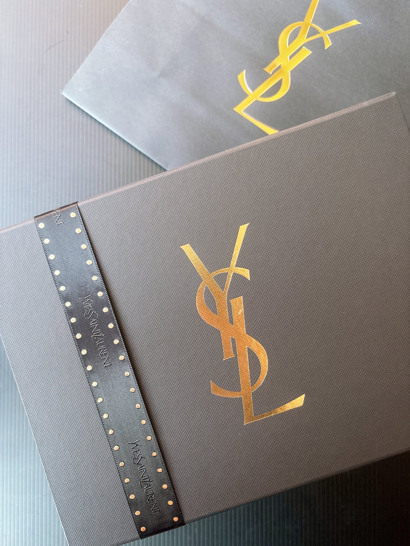 ラディアント タッチ グロウパクト/YVES SAINT LAURENT BEAUTE/クッションファンデーションを使ったクチコミ(5枚目)