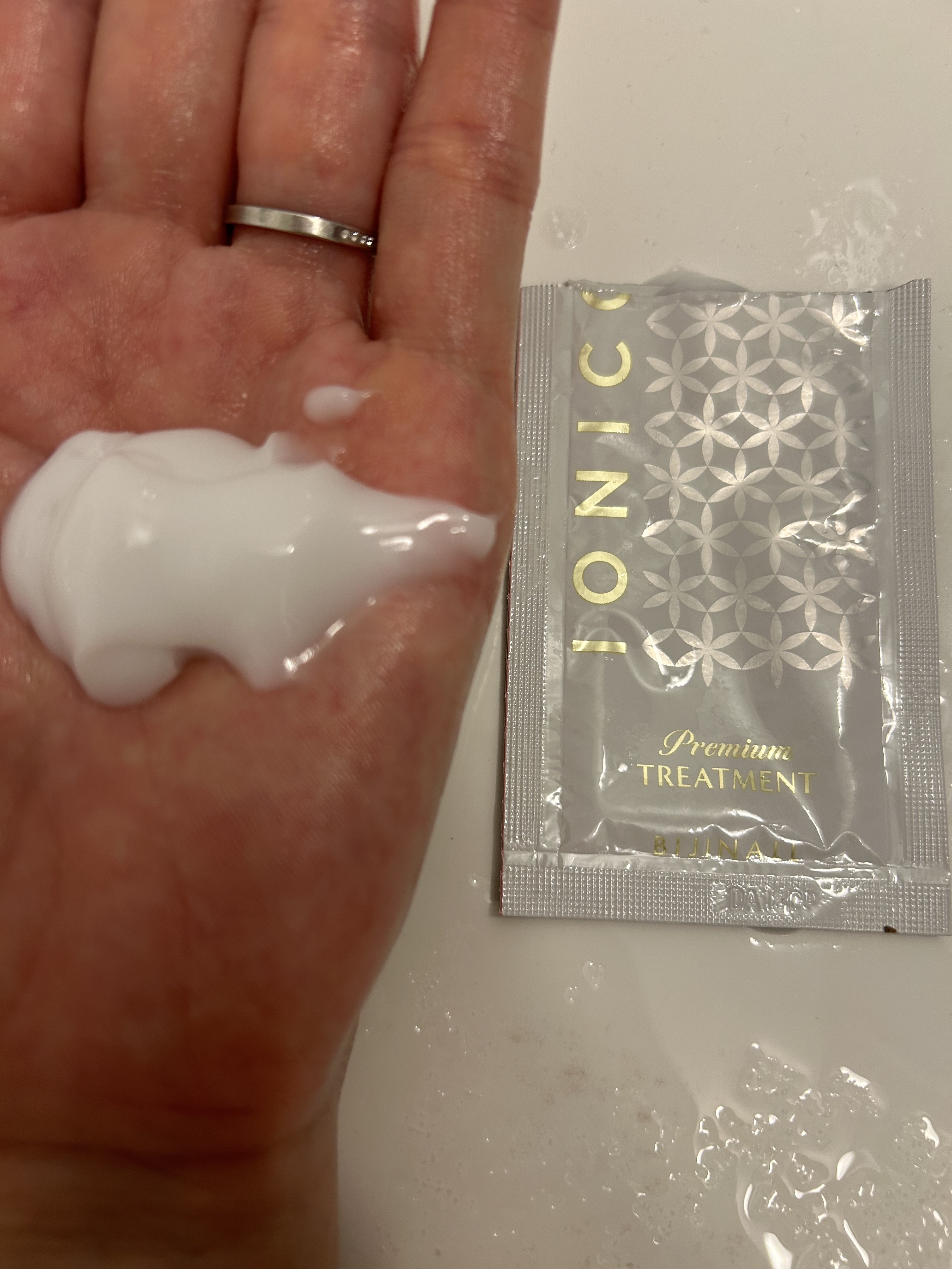 プレミアム ボンドメンテシャンプー／ボンドメンテトリートメント トライアル 20ml/IONICO/市販シャンプーを使ったクチコミ（3枚目）