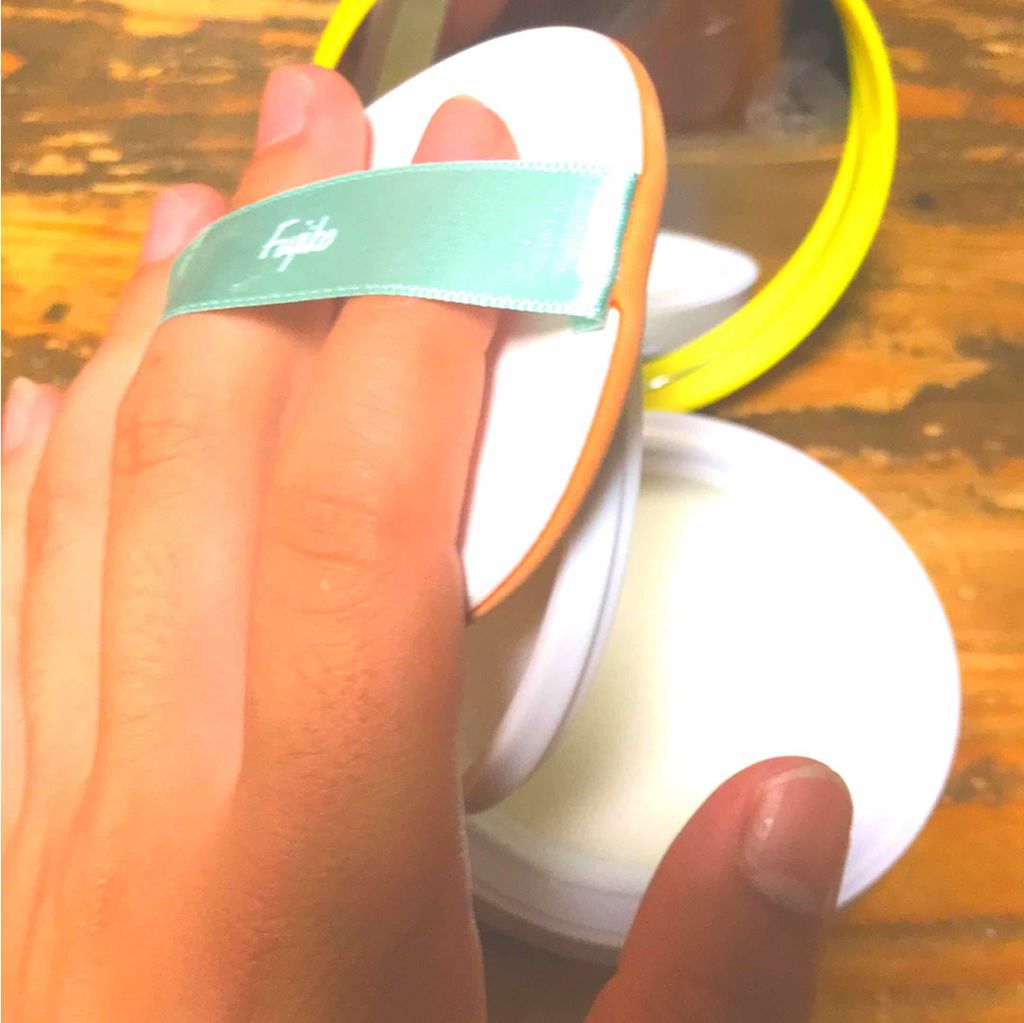 フジコあぶらとりウォーターパウダー/Fujiko/プレストパウダーを使ったクチコミ（2枚目）