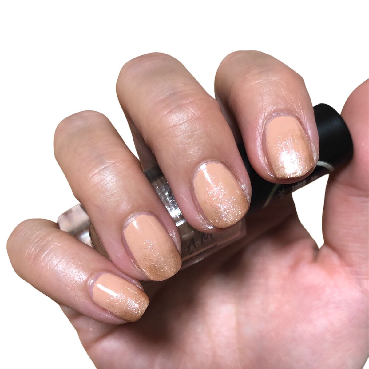 カラフルネイルズ 71 スキンベージュ/キャンメイク/マニキュアを使ったクチコミ（2枚目）